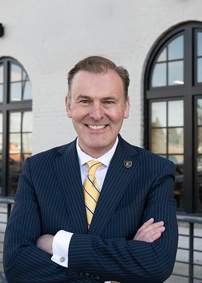 Photo of 
Howard Reddy
