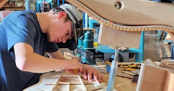 ETSU Guitar building