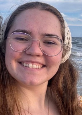 Photo of Holly Hower Gaduate Assistant