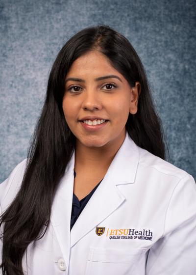 Photo of Priayesha Kaur, MD PGY-4