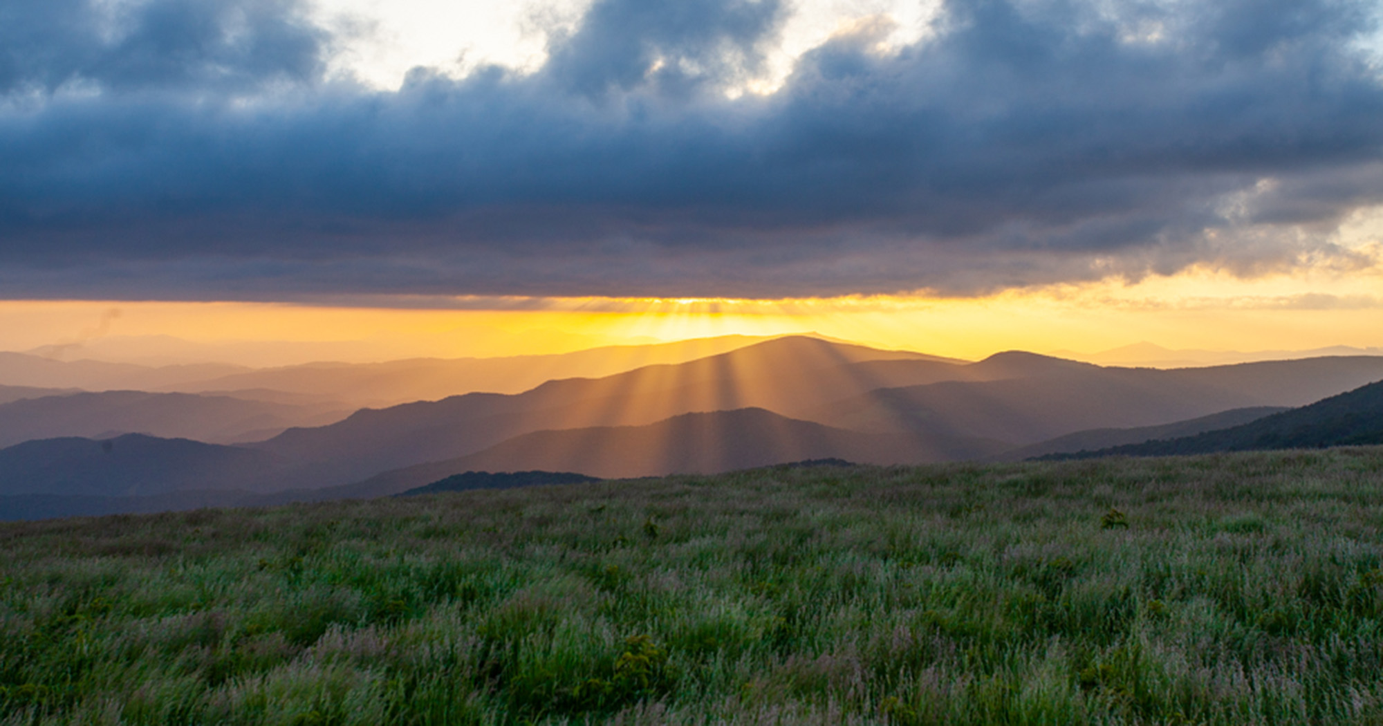 A beautiful video of the sunset and mountains in our region.