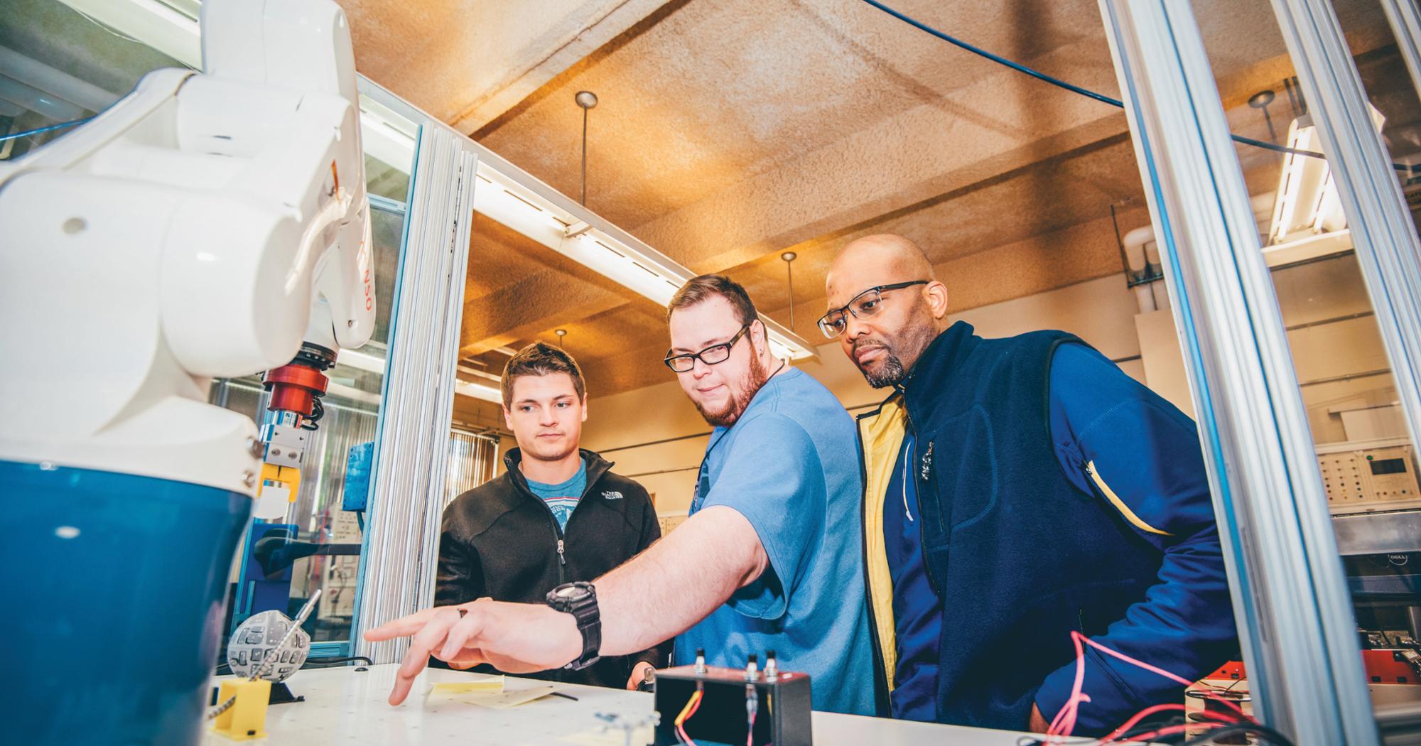 ETSU students work with Dr. Keith Johnson