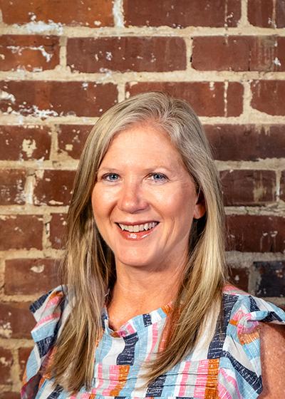 Photo of Mrs. Kim Hall '91  