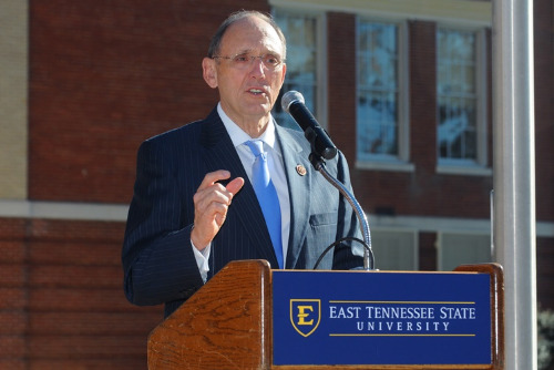 Congressman Phil Roe speaks during ETSU Veteran's Day ceremony