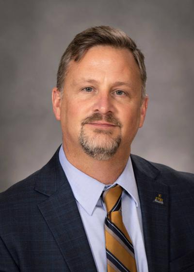 Photo of Dr. Jeff Snodgrass Dean